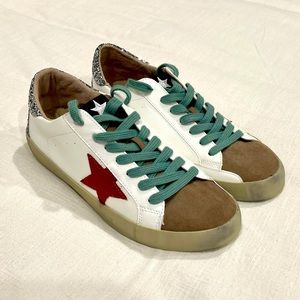 ShuShop Star Sneakers Size 9 NWT